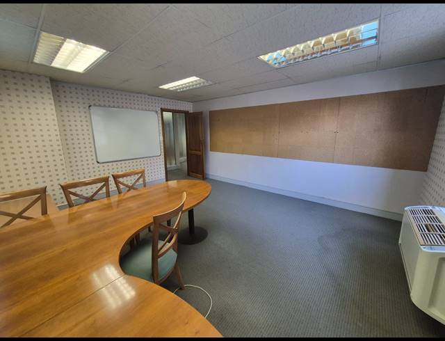 851M² OFFICE TO LET IN RIVONIA